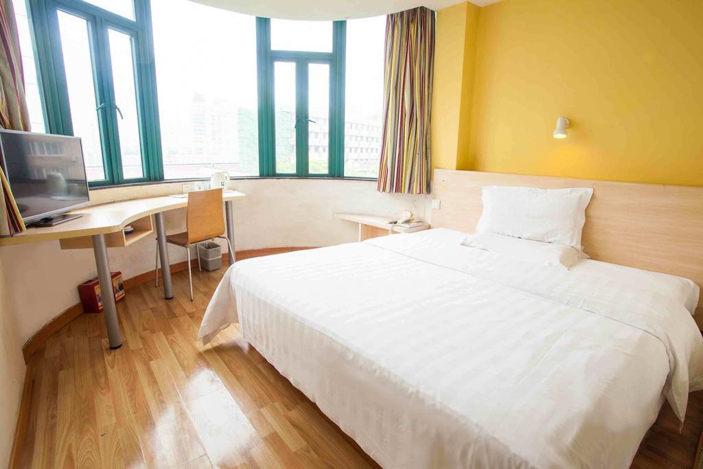 7Days Inn Mei Zhou Bin Fang Avenue Meizhou  Room photo